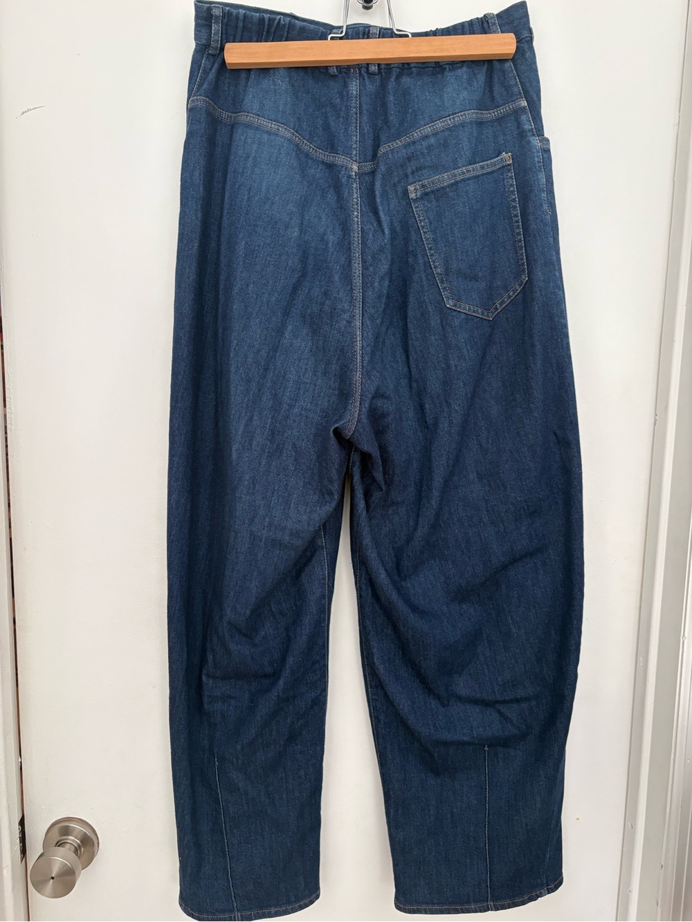 Cordera Lightweight Jeans - Picture 2 of 4